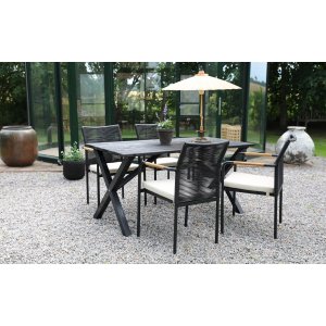 Scottsdale Outdoor Dining Group Esstisch mit 4 Skanör Gestellstühlen - Schwarz/Teak/Beige Scottsdale Outdoor Dining Group Esstisch mit 4 Skanör Gestellstühlen - Schwarz/Teak/Beige