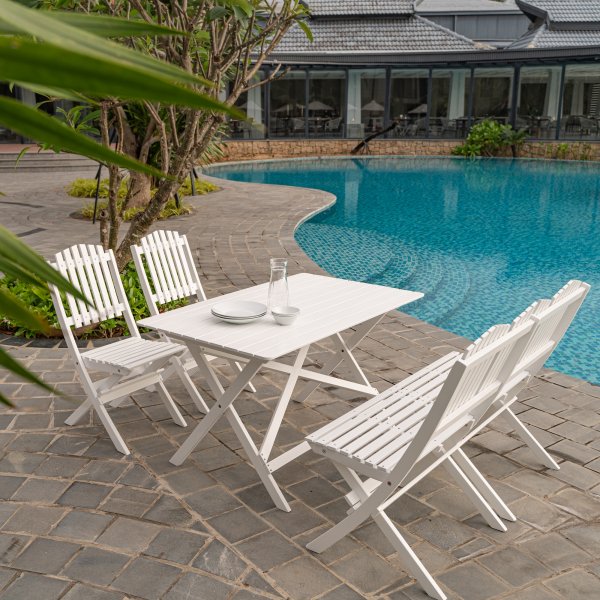 Haväng klassische weiße Outdoor-Gruppe; Sofa, Tisch und 2 Stühle