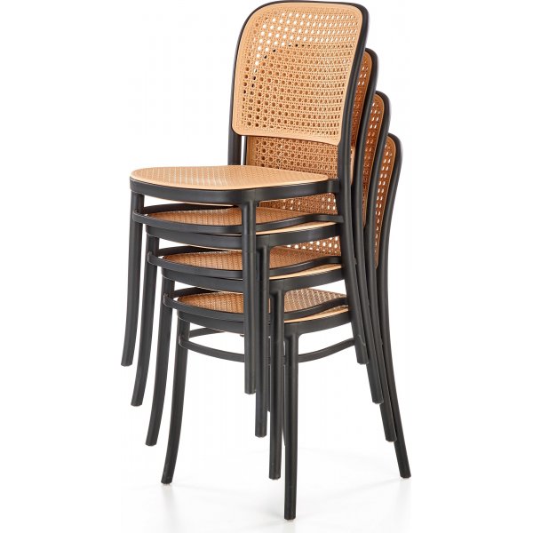 Stapelbarer Esszimmerstuhl mit Rattansitz