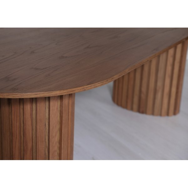 PiPi ovaler Esstisch 240 cm - Walnuss