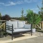 Manyas 2-Sitzer Outdoor-Sofa - Schwarz/Rauch + Textilreinigung für Möbel