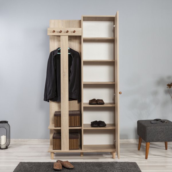 Kleiderschrank für den Flur