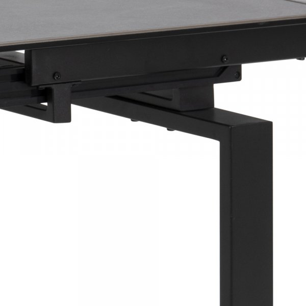 Huddersfield Esstisch 120-200 cm - Schwarz