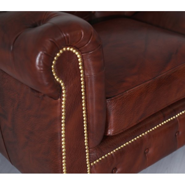 Chesterfield-Sessel aus braunem Leder - Old England + Fleckentferner für Möbel
